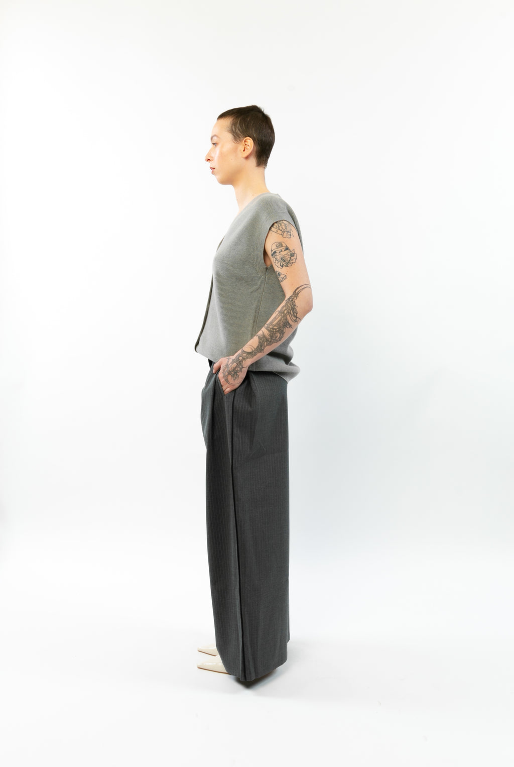 TAÏRO: Pantalon tailleur fluide à pinces