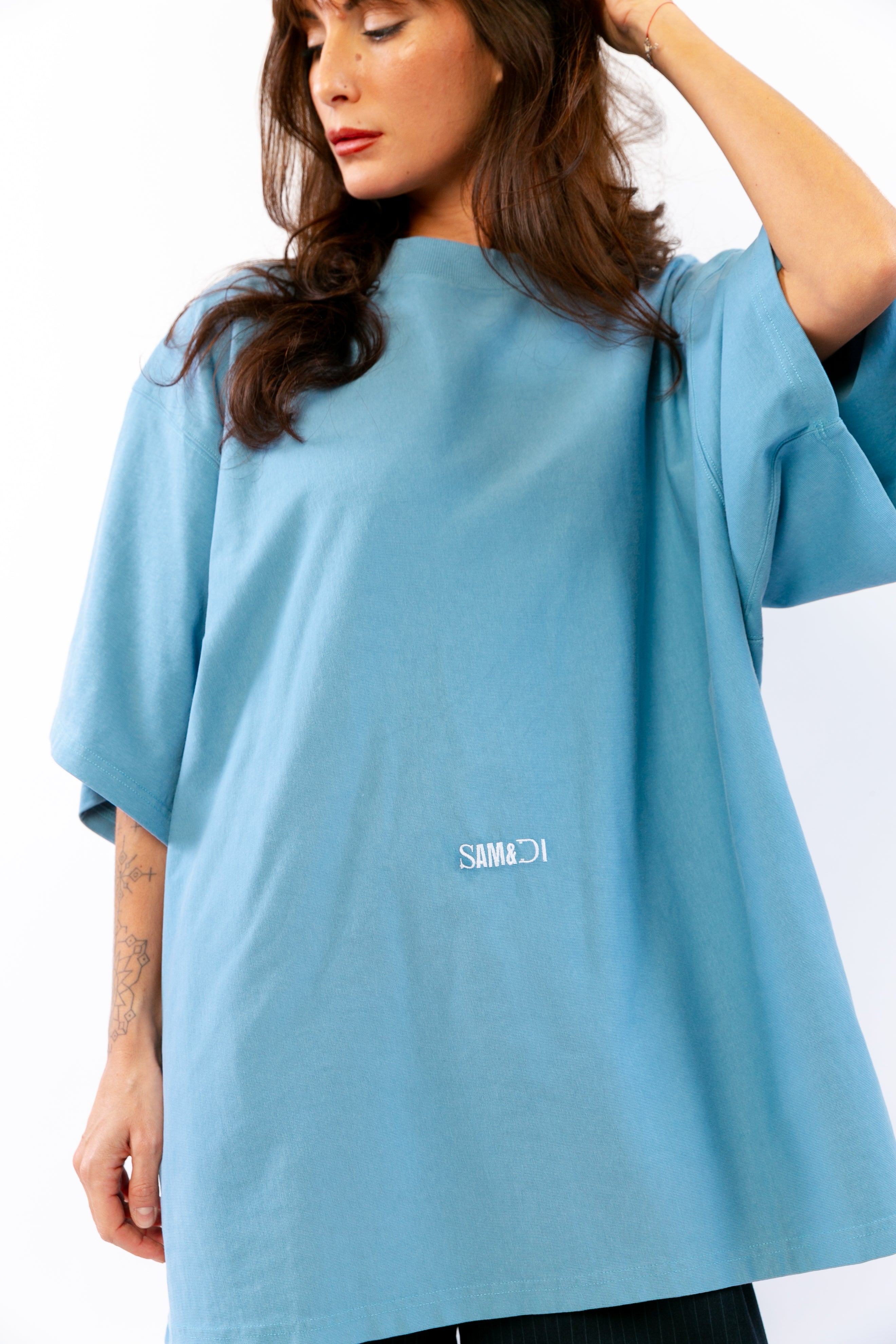 ROXAN : T-shirt essentiel brodé à volume structuré